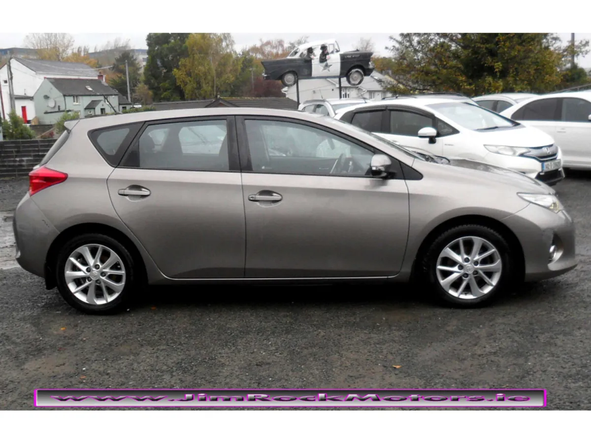 Toyota Auris 1.4 D- AURA 5DR......NCT 07/26......F - Image 4