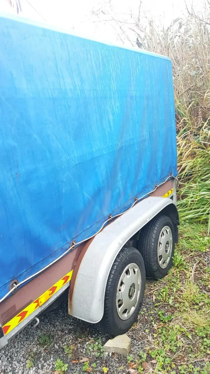 4 Wheel Trailer with tent - Image 4