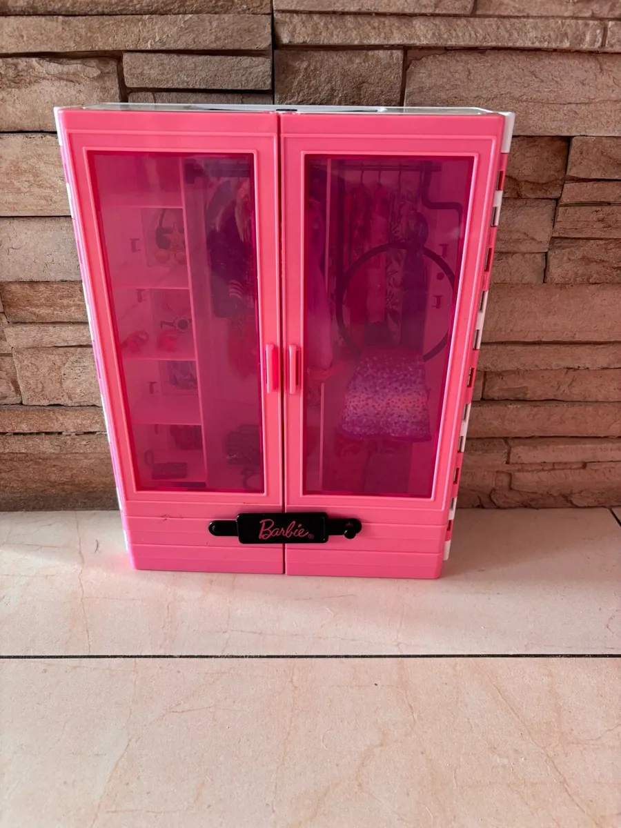 Barbie wardrobe - Image 2