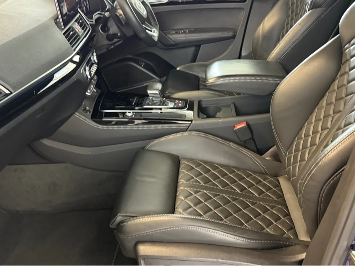 Audi Q5 S LNE  TFSI E QUATTRO BLACK EDITION - Image 4