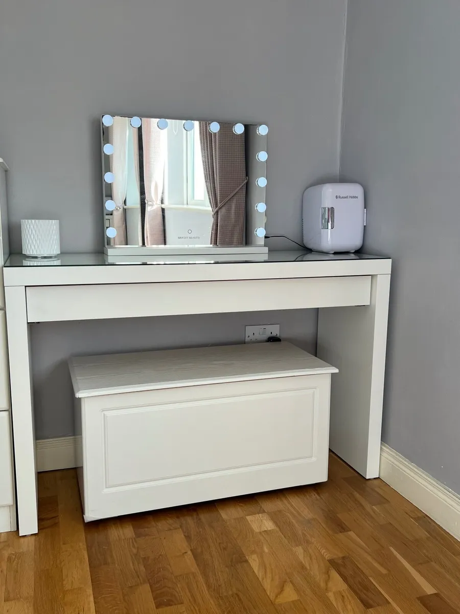 Vanity Desk - Image 1