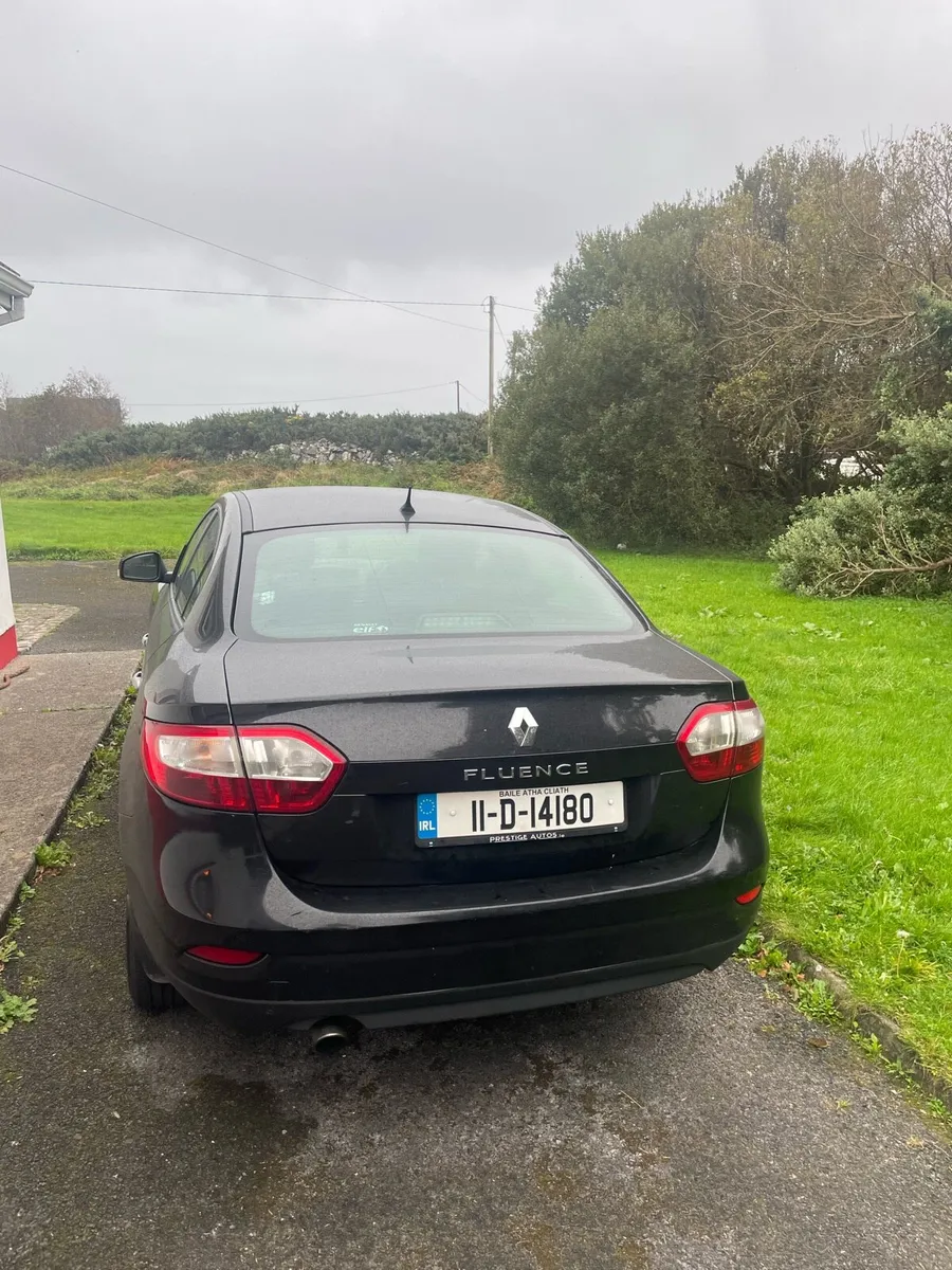 Renault Fluence 2011 - Image 2