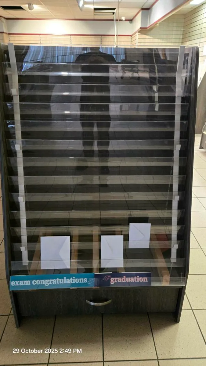 Card stands - Image 1