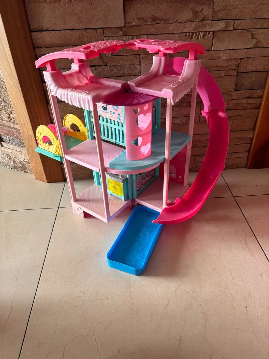 Barbie Chelsea playhouse & pool - Image 1