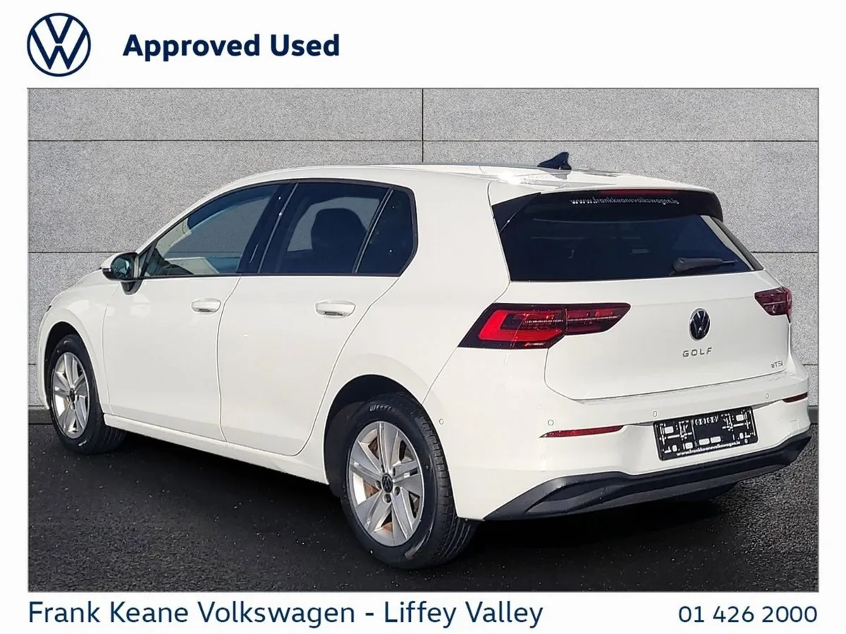 Volkswagen Golf Automatic  pure White - Image 3