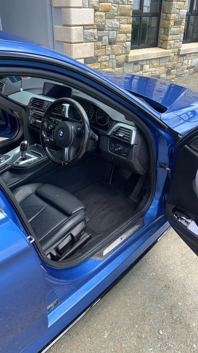 BMW 330e M Sport Auto 2017 - Image 3