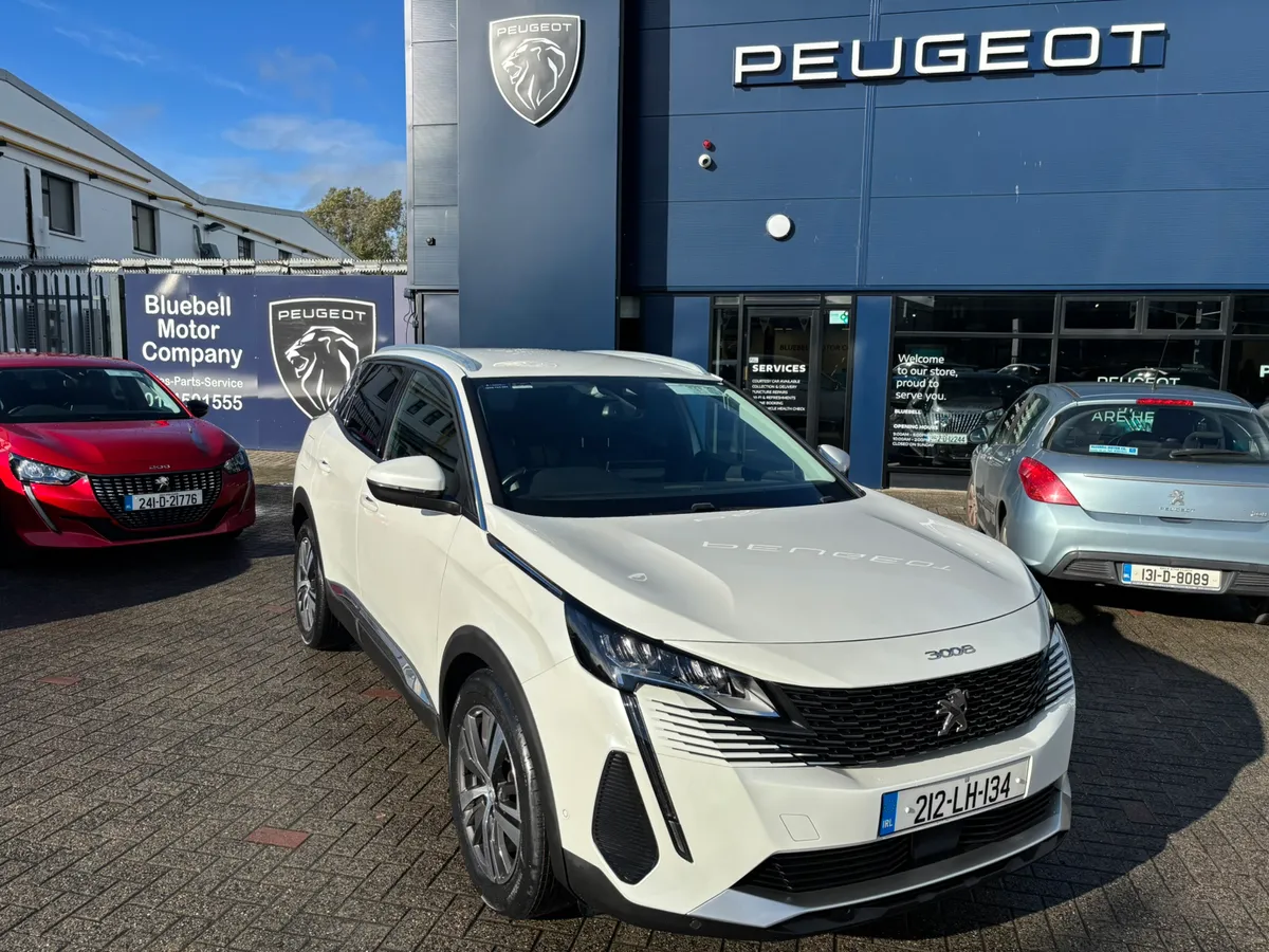 2021 Peugeot 3008 Allure 1.2 - Image 2