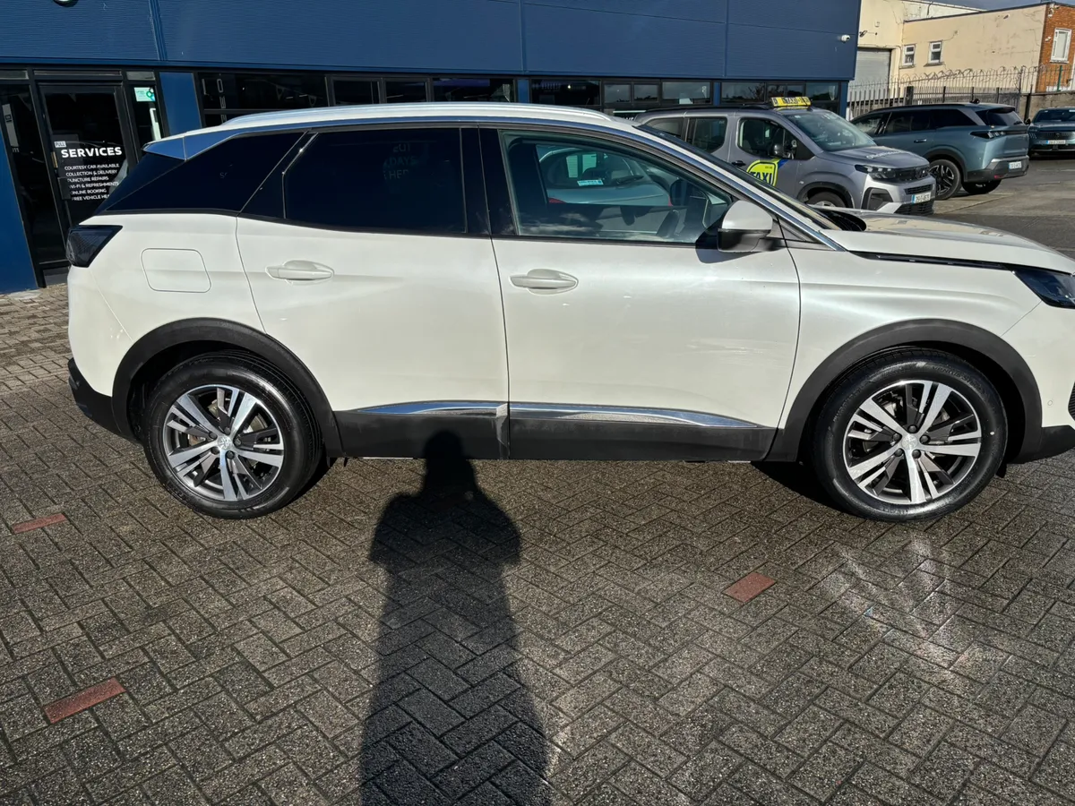 2021 Peugeot 3008 Allure 1.2 - Image 3