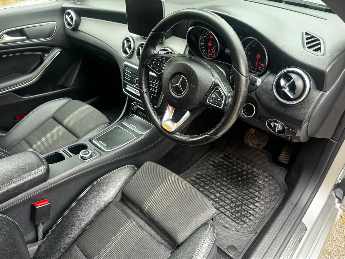 Mercedes Benz CLA200d - Image 4