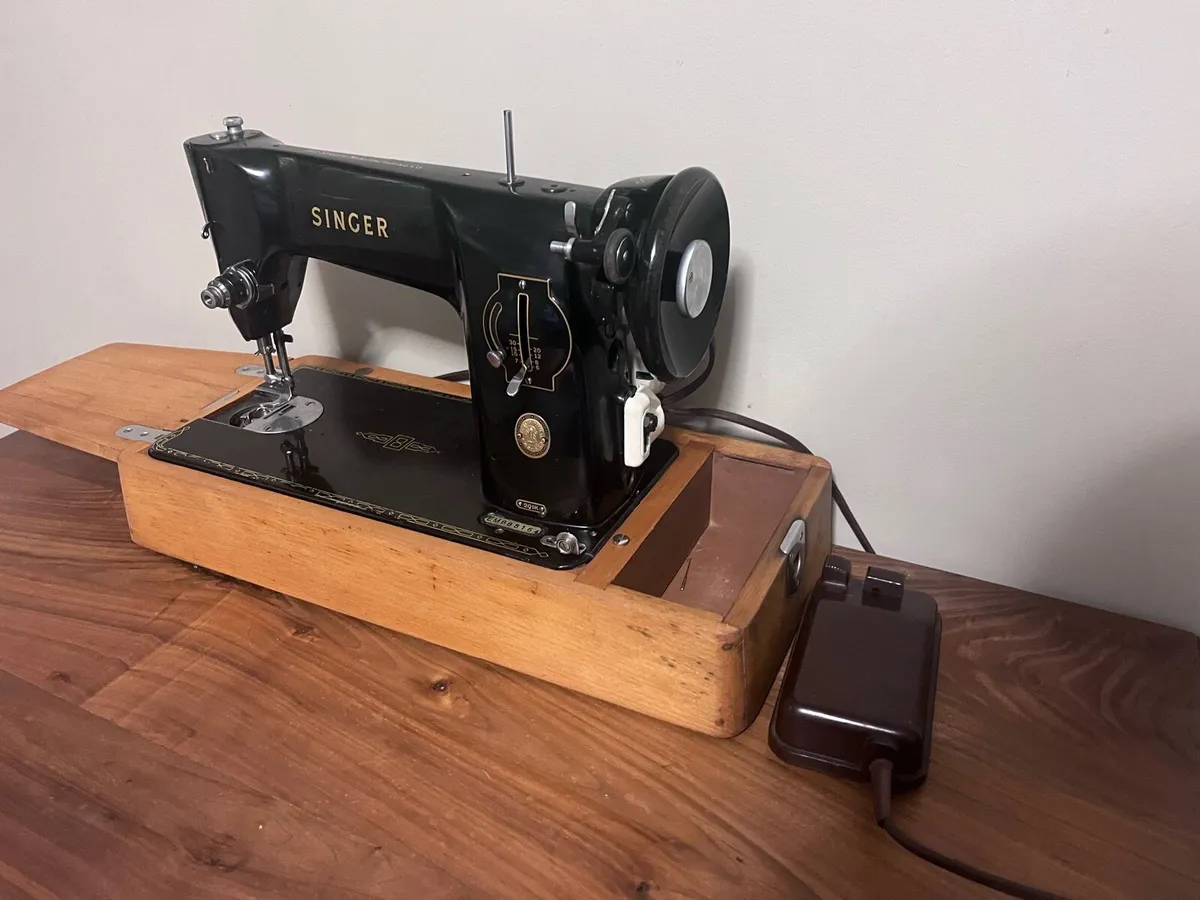 Singer 201k - Image 2