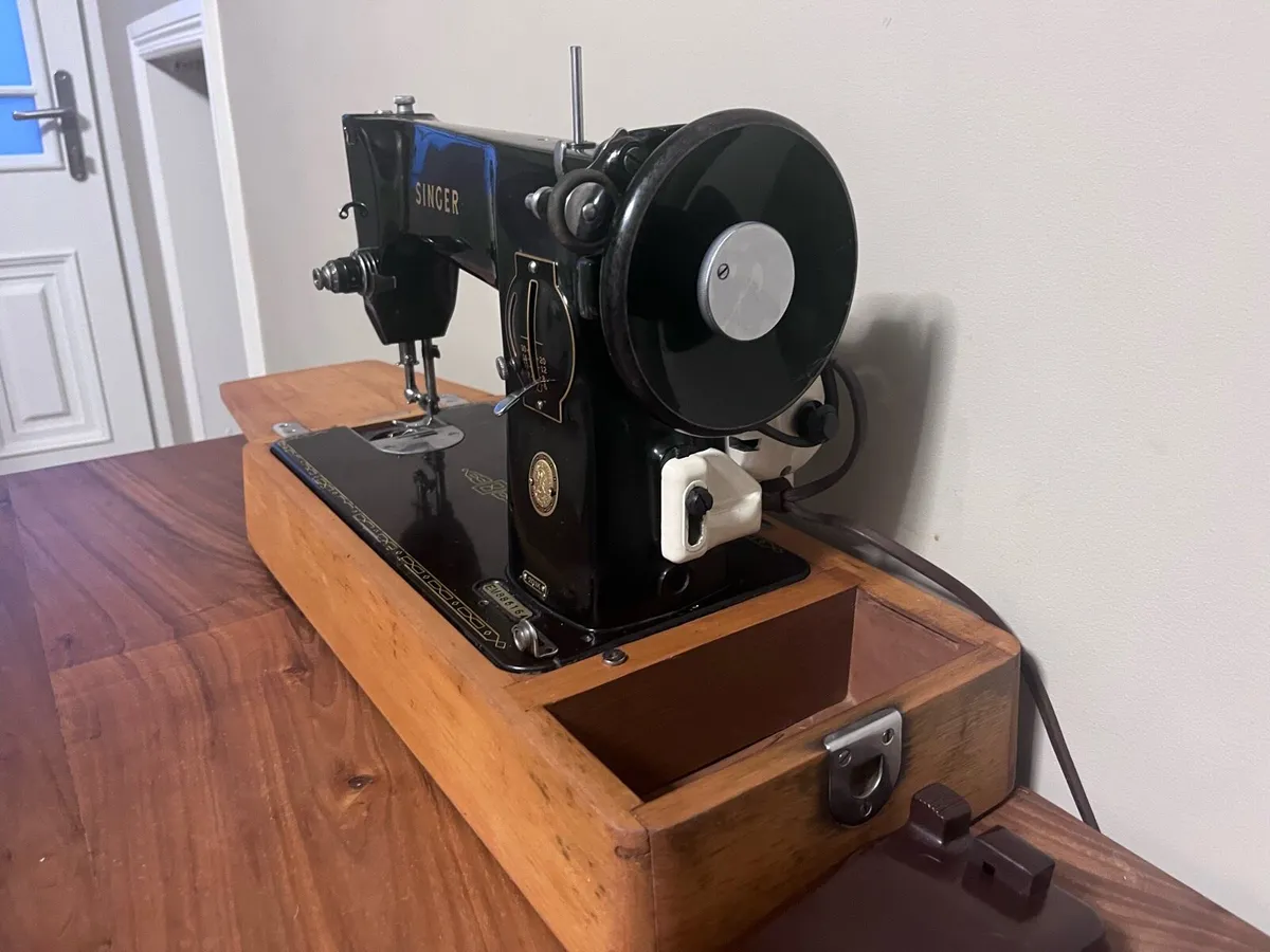 Singer 201k - Image 3