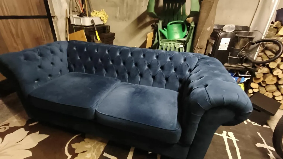 Navy velvet 2 seater couch - Image 1