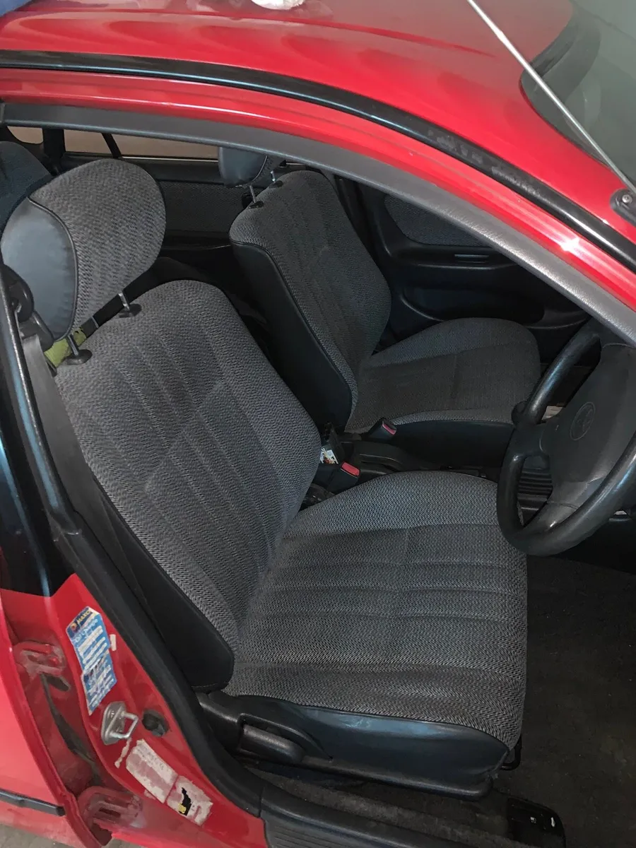 Toyota Corolla - Image 4