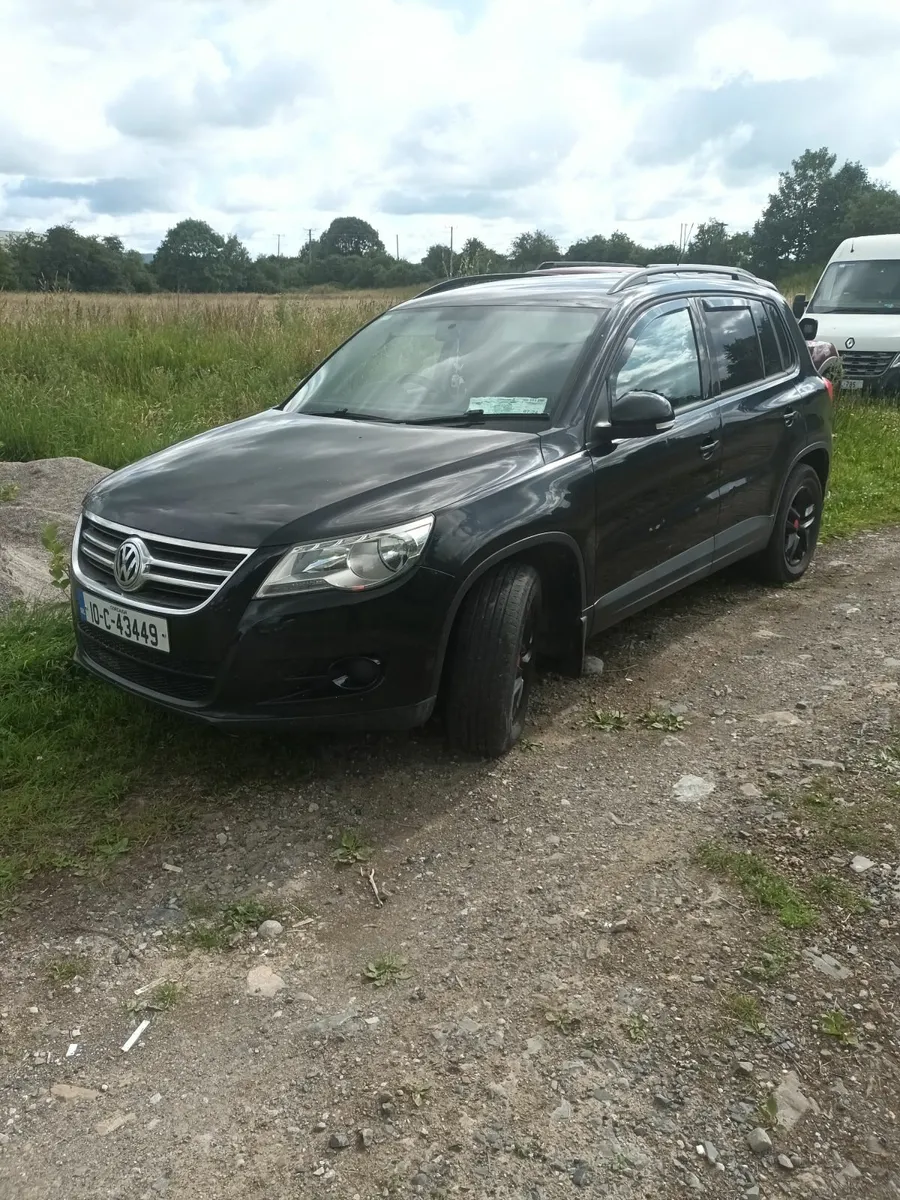 Volkswagen Tiguan 2010 - Image 4