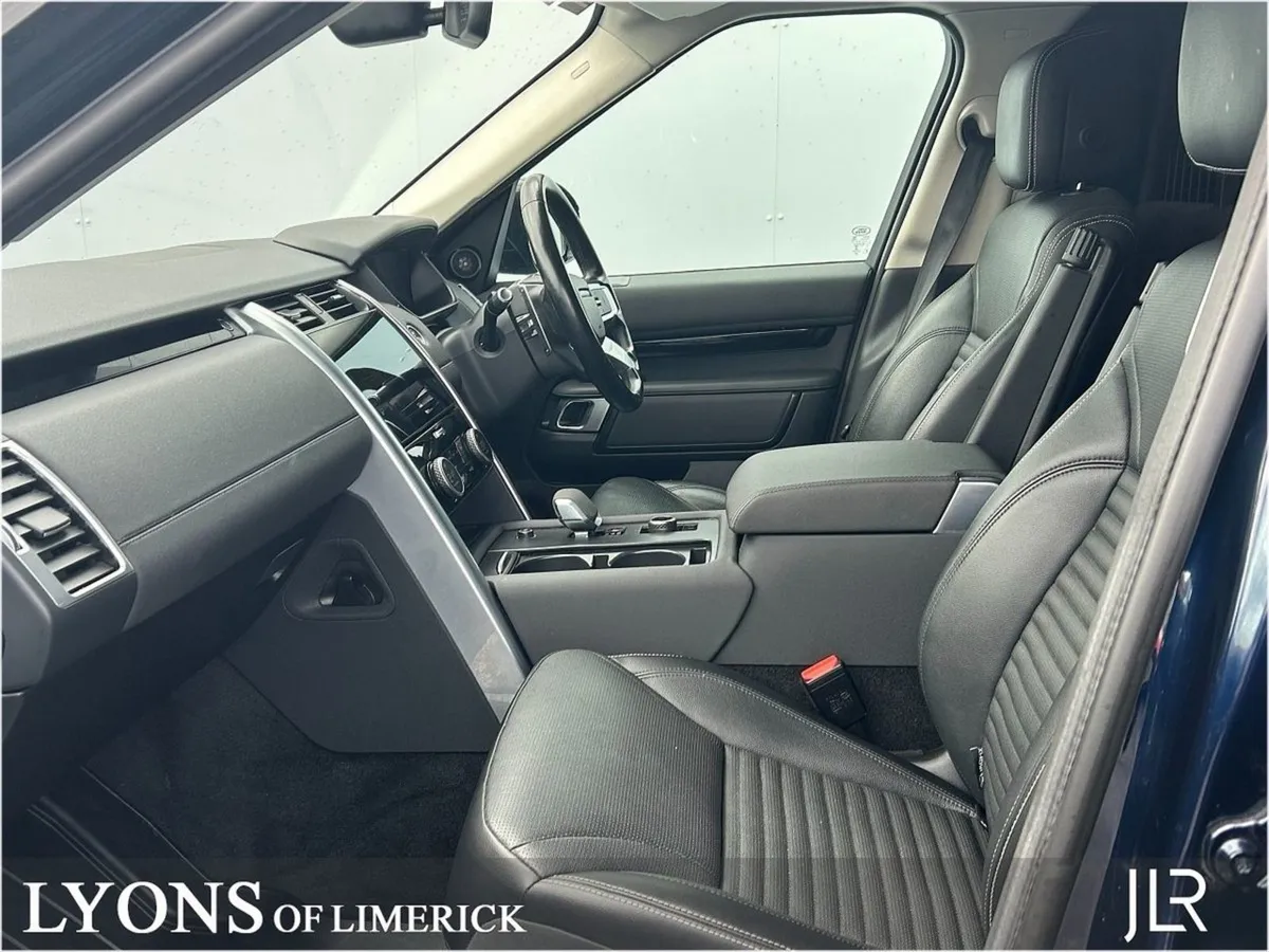 Land Rover Discovery Discovery 3.0 SD6 SE 2 Seate - Image 3