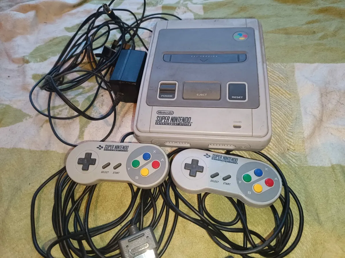 Super Nintendo €275 & PlayStation 2 €175 - Image 1
