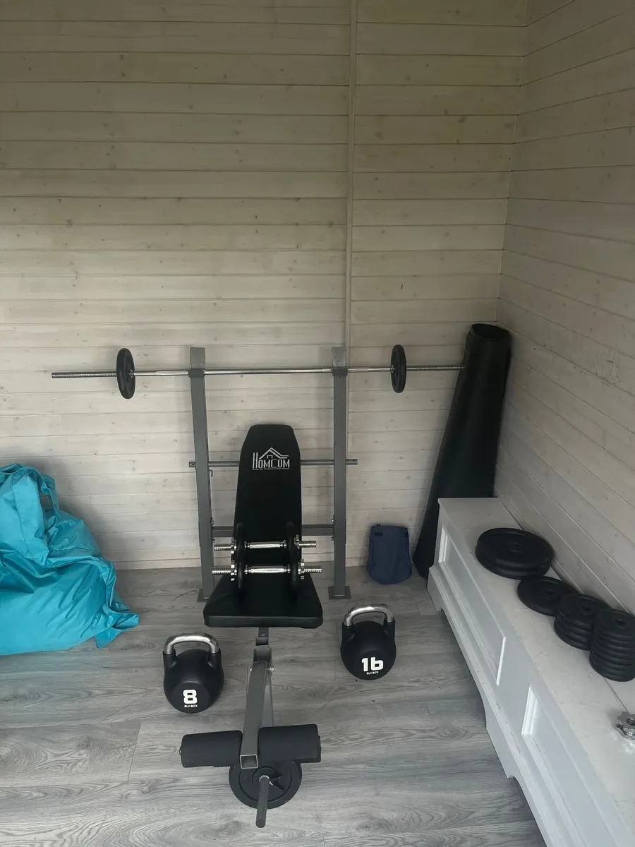 Gym equipment - Image 1