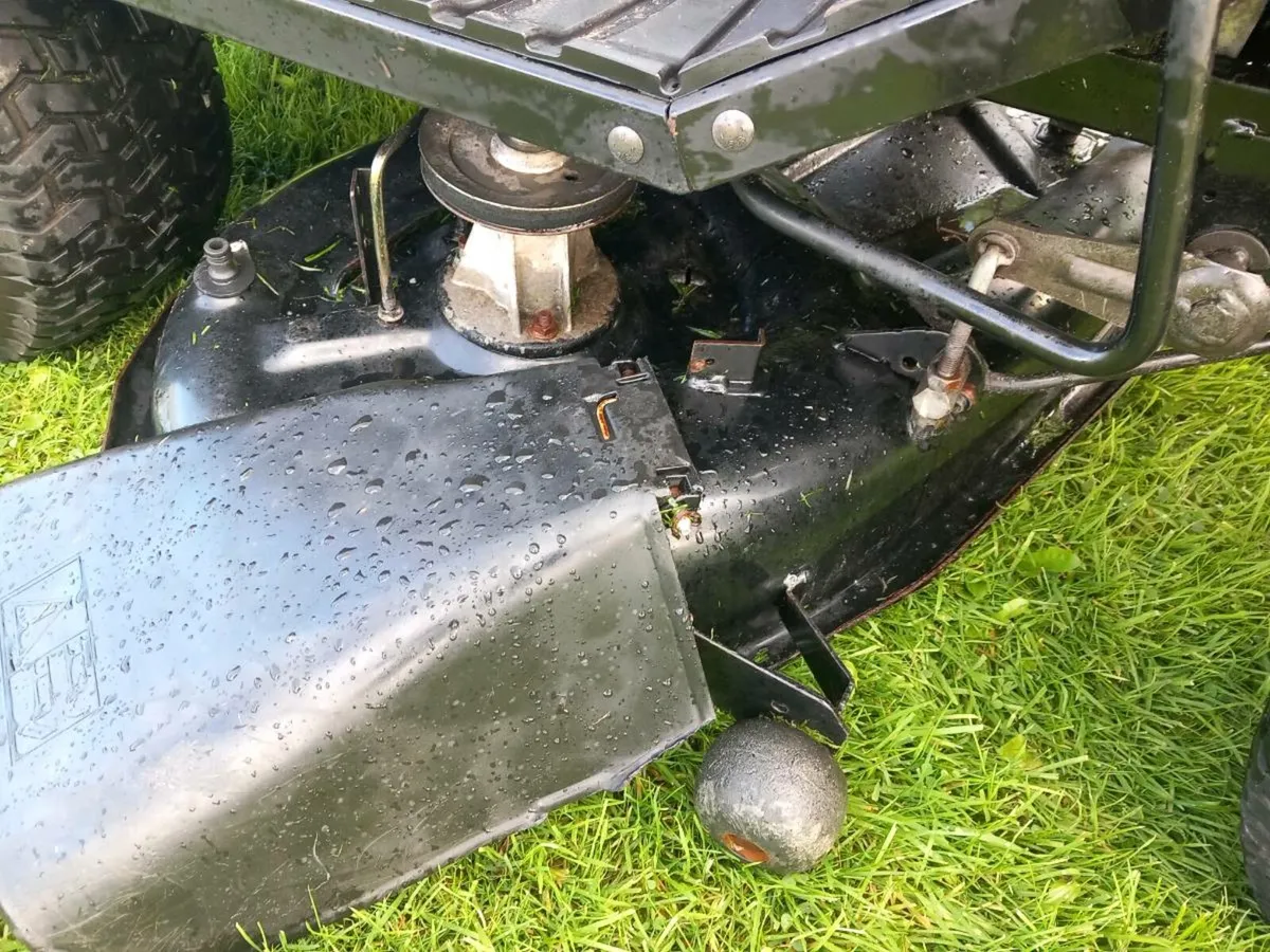 Ride on mower for sale - Image 4