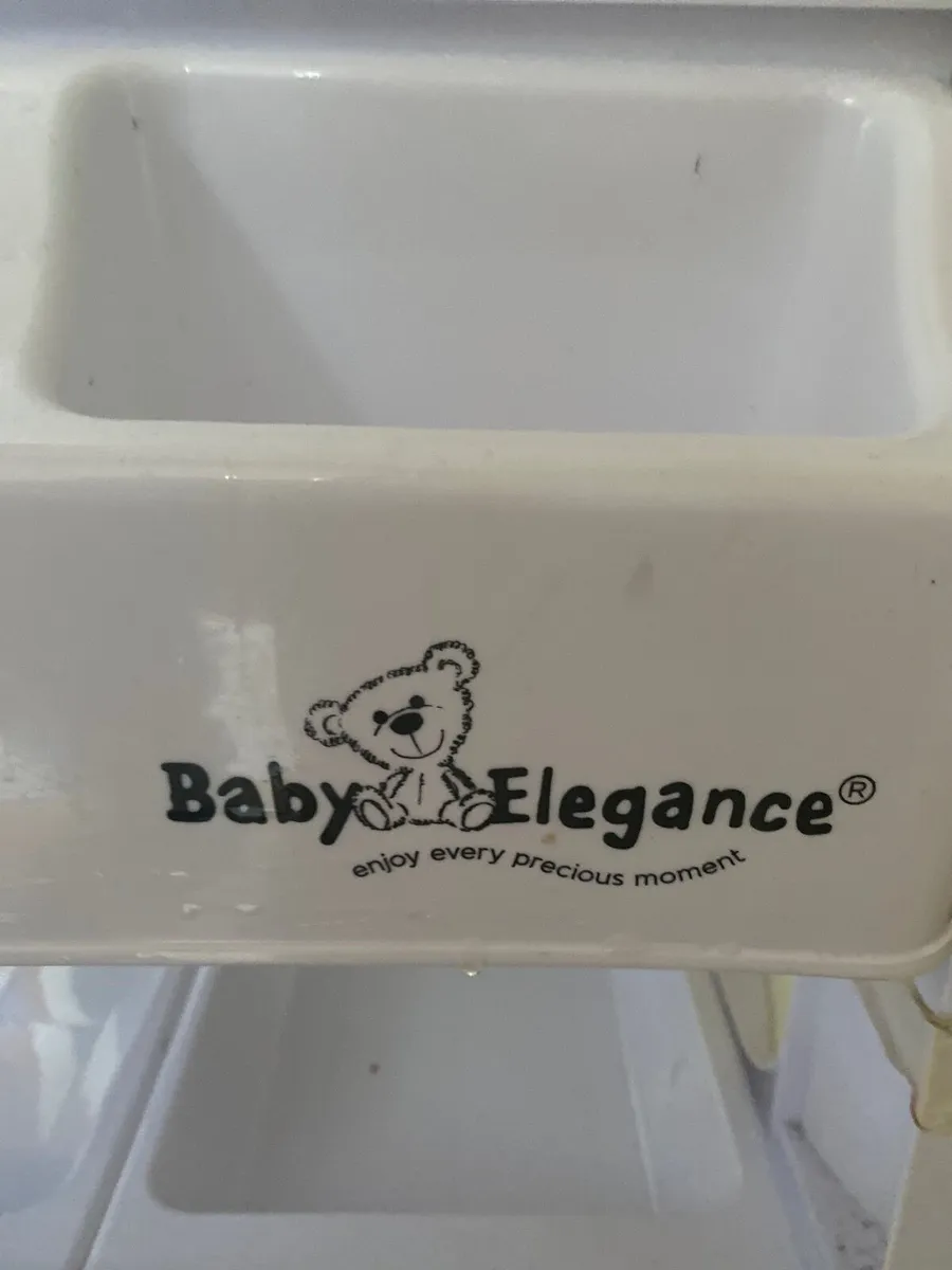 Baby changing table - Image 3