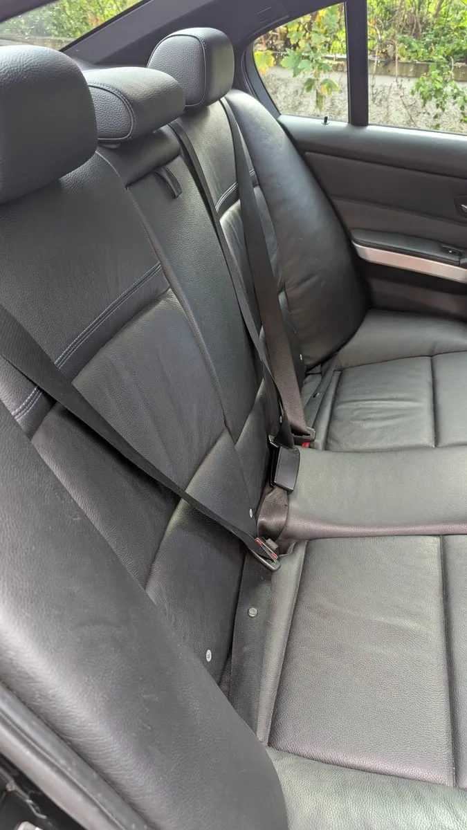 BMW 3-Series 2011 (320 E90 D SPORT PLUS EDITION) - Image 3