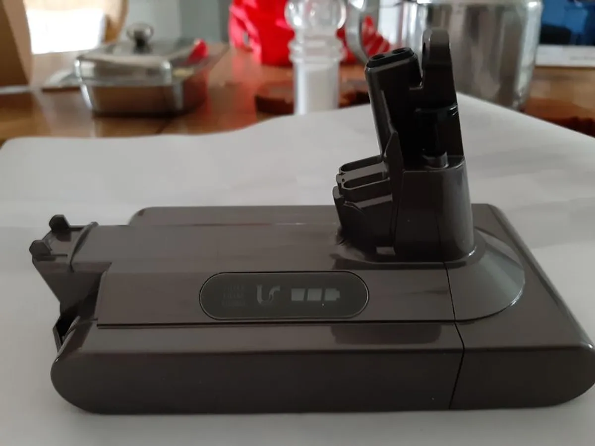 Dyson Battery - Image 3