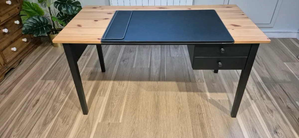 Office Desk - Image 1