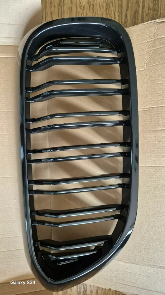 Bmw g30 5series Front grille - Image 3