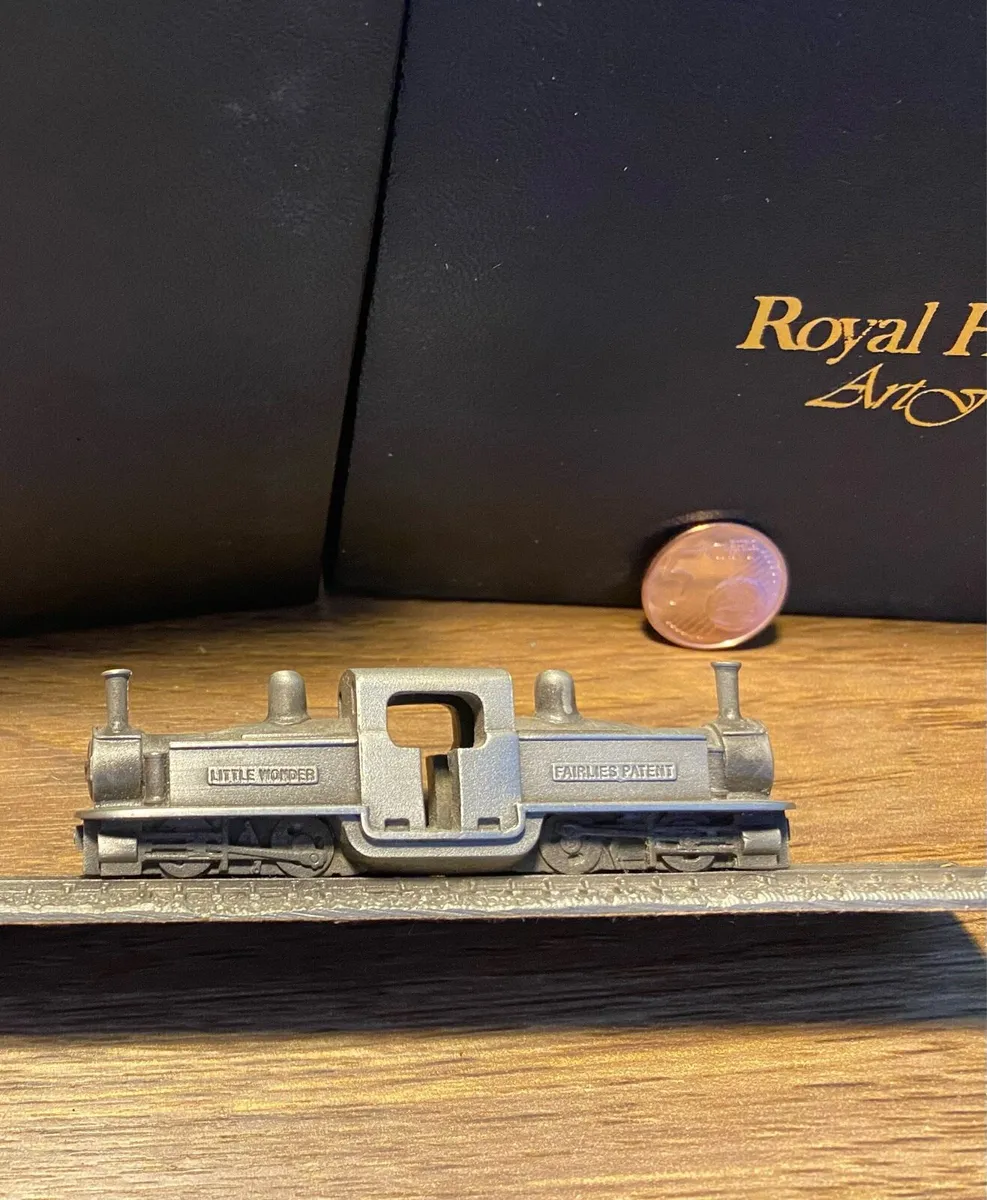 Trains Royal Hampshire cast models. - Image 4