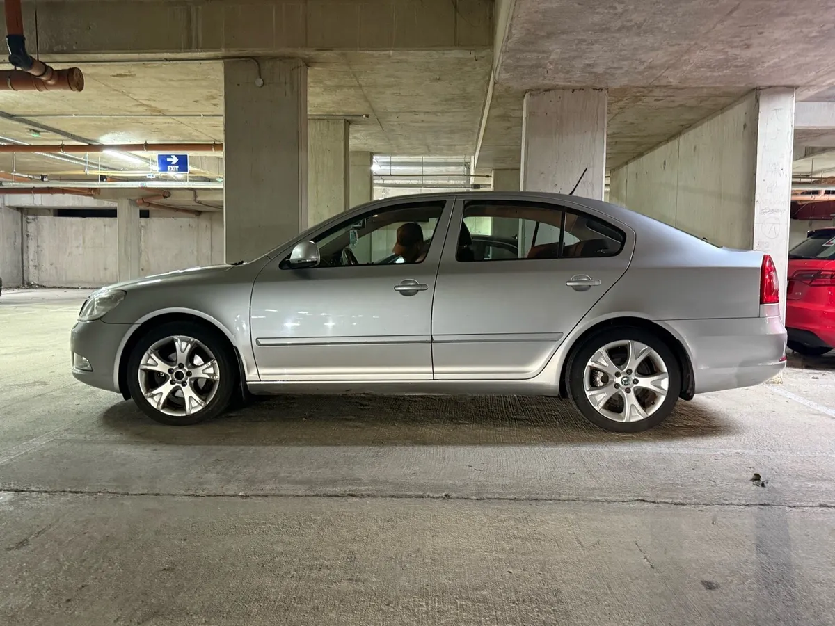 Skoda Octavia 1.6l - Image 3