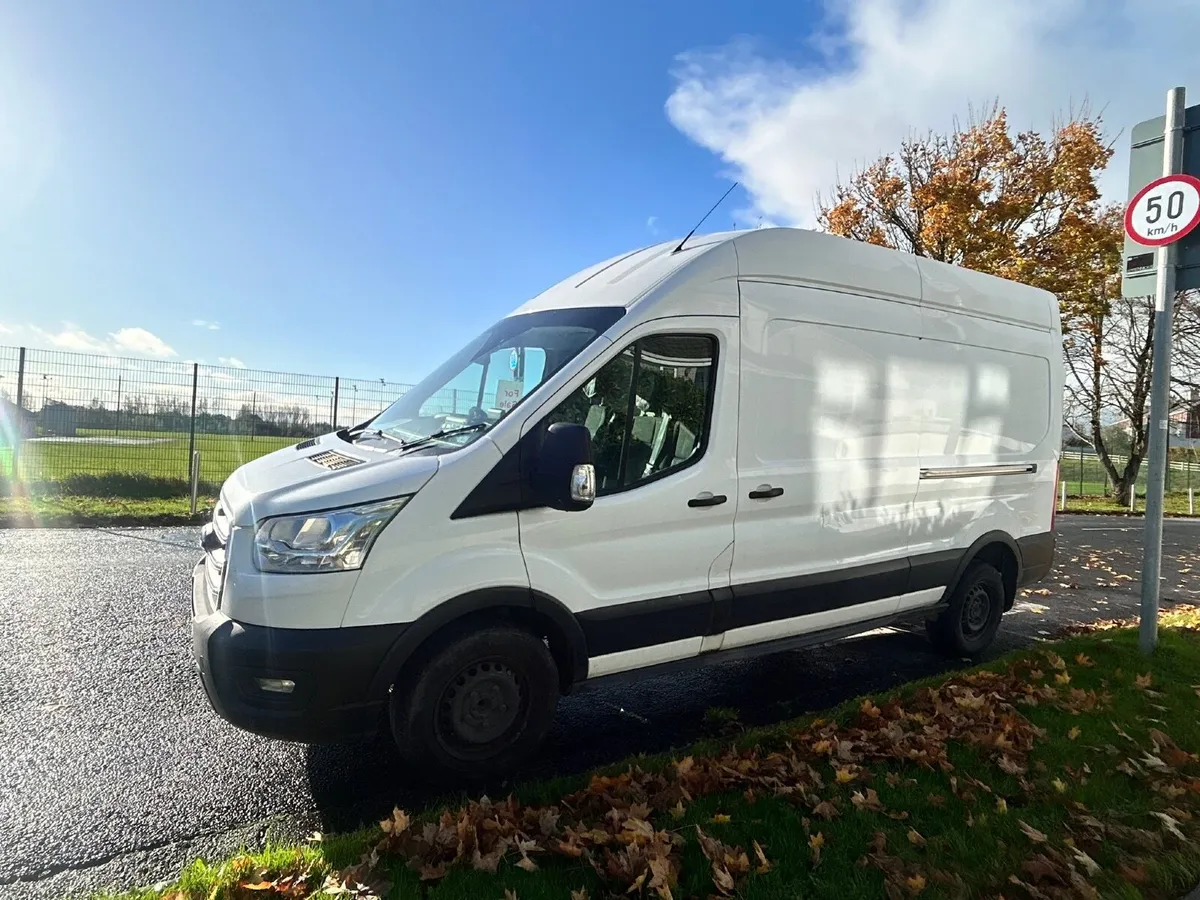 Ford Transit 2021 - Image 2