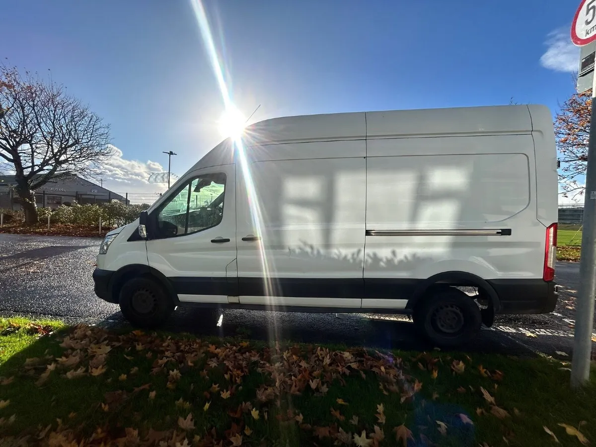 Ford Transit 2021 - Image 3