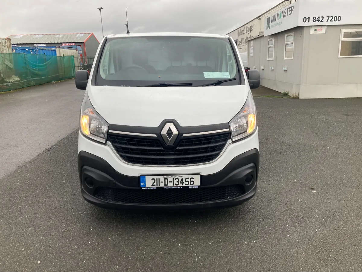 Renault Trafic 2021 - Image 2