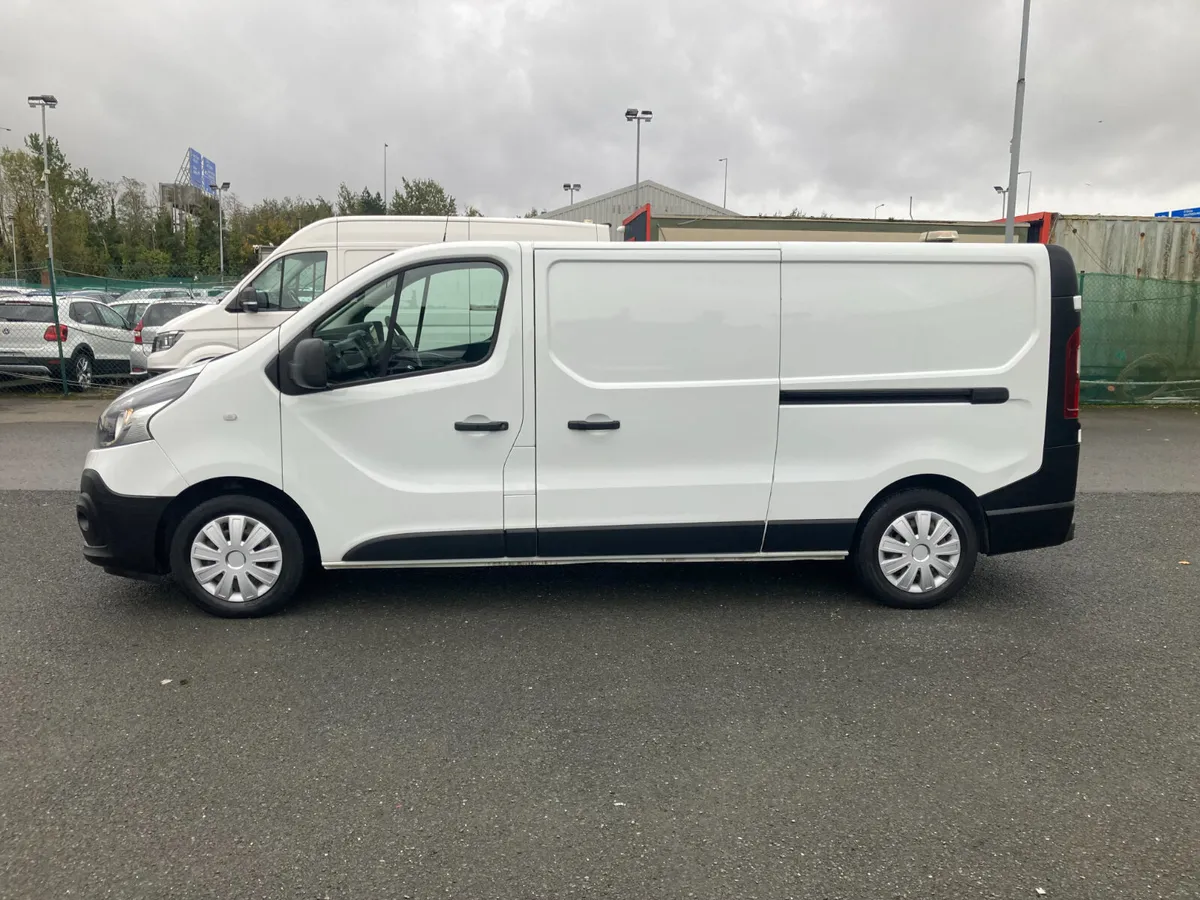 Renault Trafic 2021 - Image 4