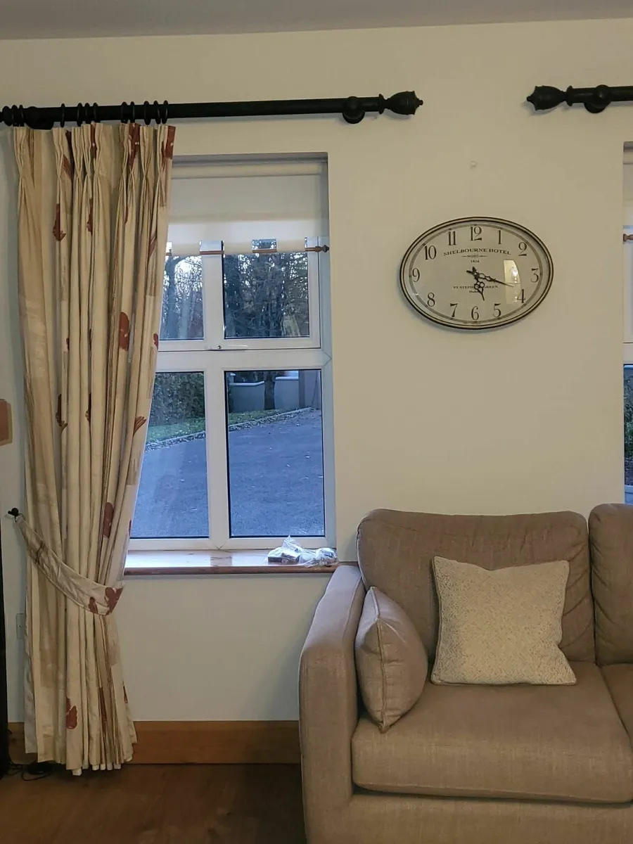 Curtains - Image 3