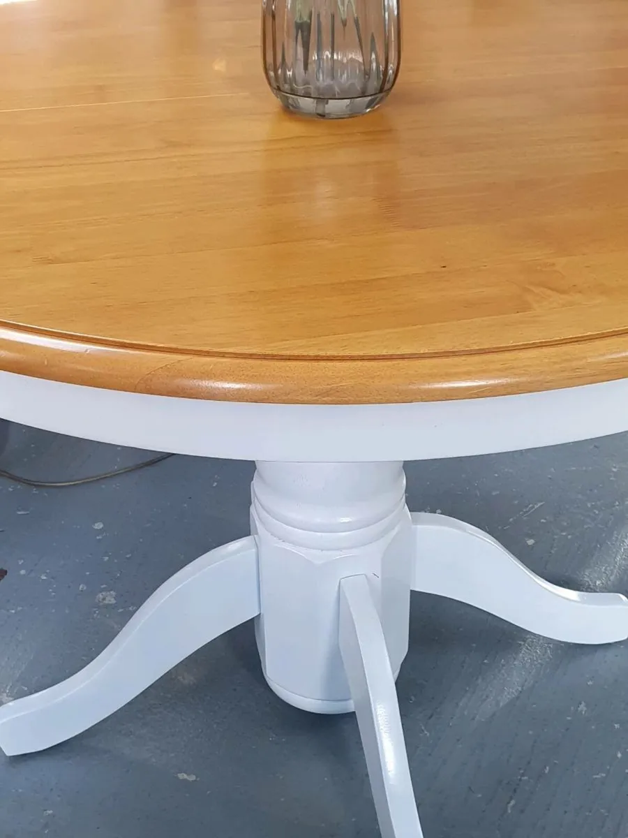 6 seater extendable Dining table - Image 4