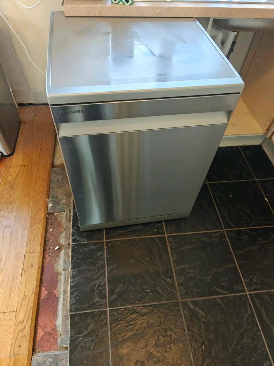Samsung Dishwasher - Image 1