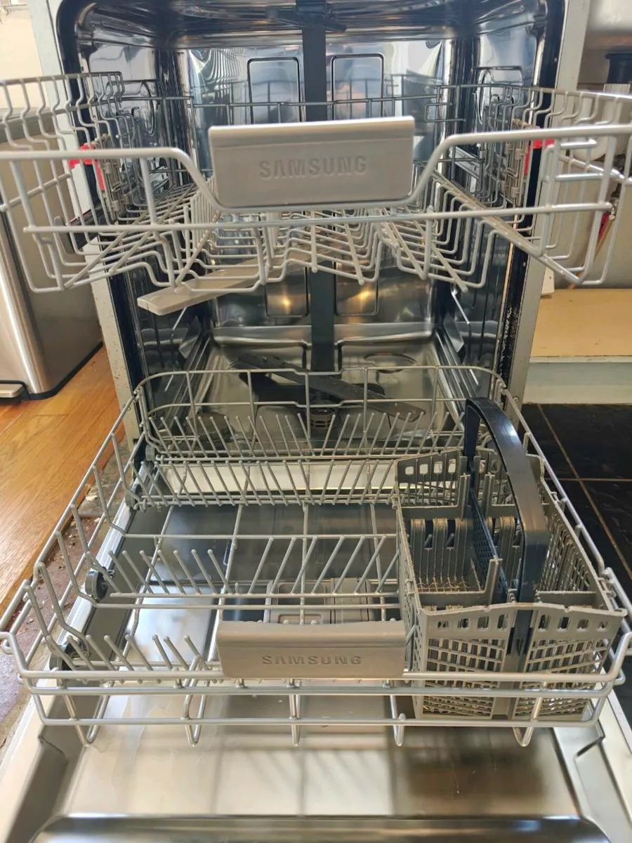 Samsung Dishwasher - Image 4