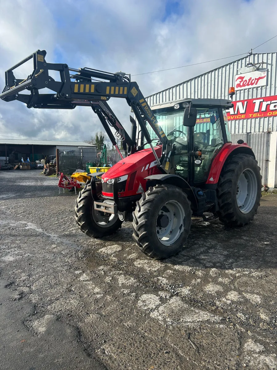 2017 Massey Ferguson 5712 c/w Loader - Image 1