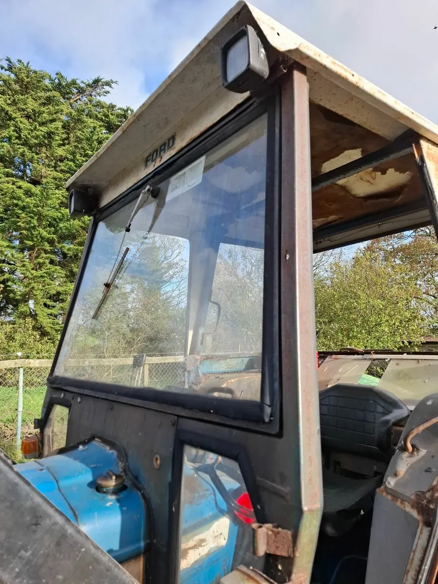 Fritzmeier tractor cab . - Image 1