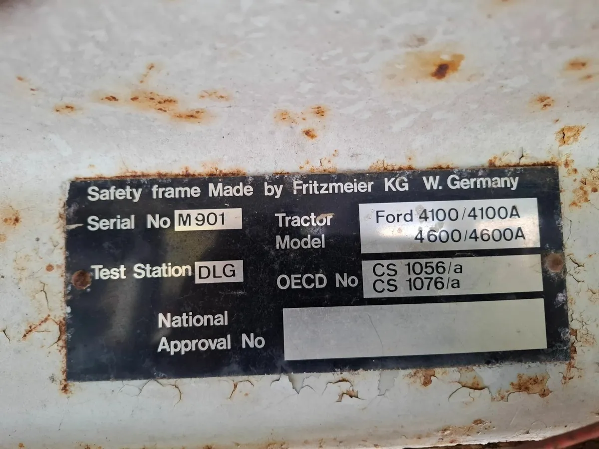 Fritzmeier tractor cab . - Image 2