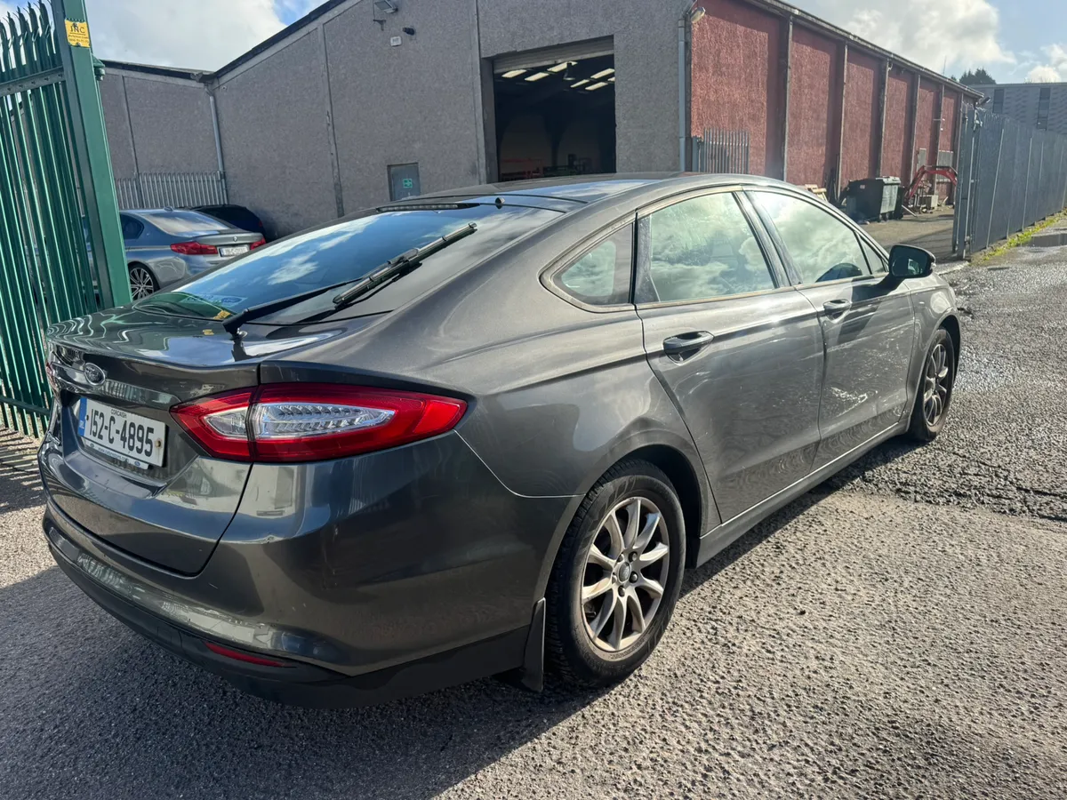151 mondeo driving well needs body work - Image 4