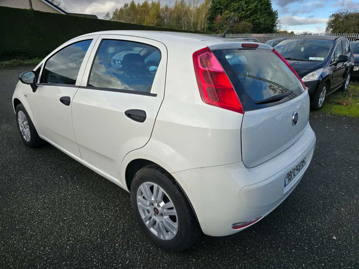 181 Fiat Punto 1.2 S 5 Door White - Image 2