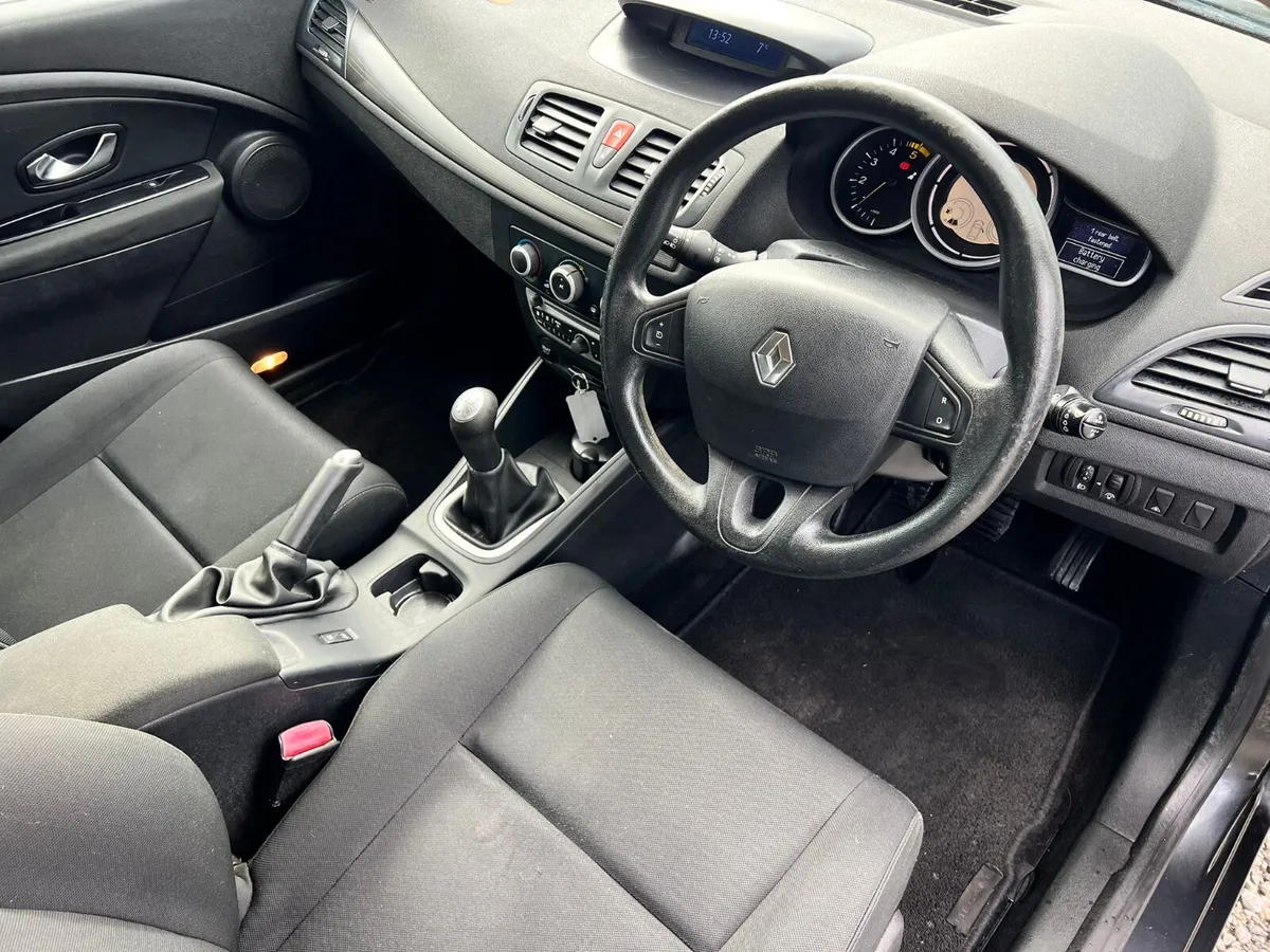 Renault Megane 2011 1.5 DCi new nct 12/26 tax - Image 4