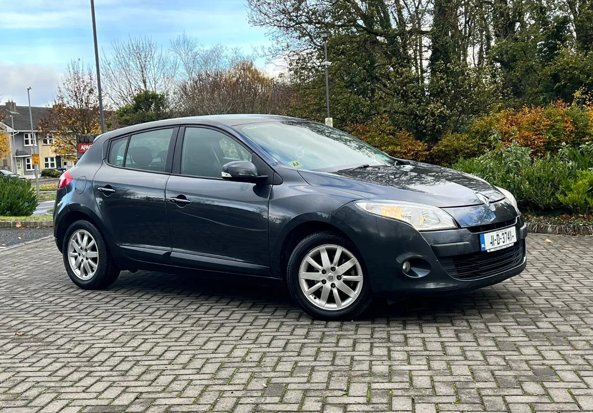 Renault Megane 2011 1.5 DCi new nct 12/26 tax - Image 1