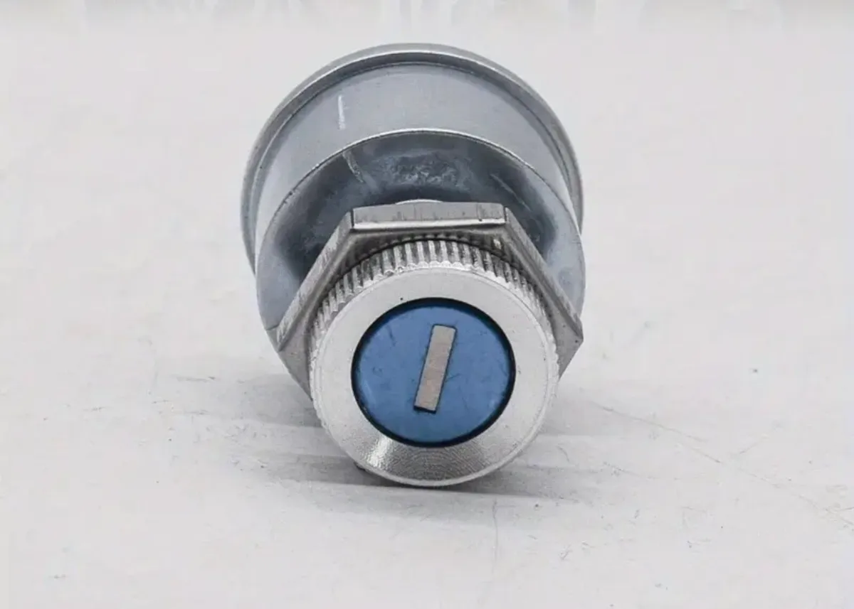 Ezgo golf cart  ignition switch - Image 1