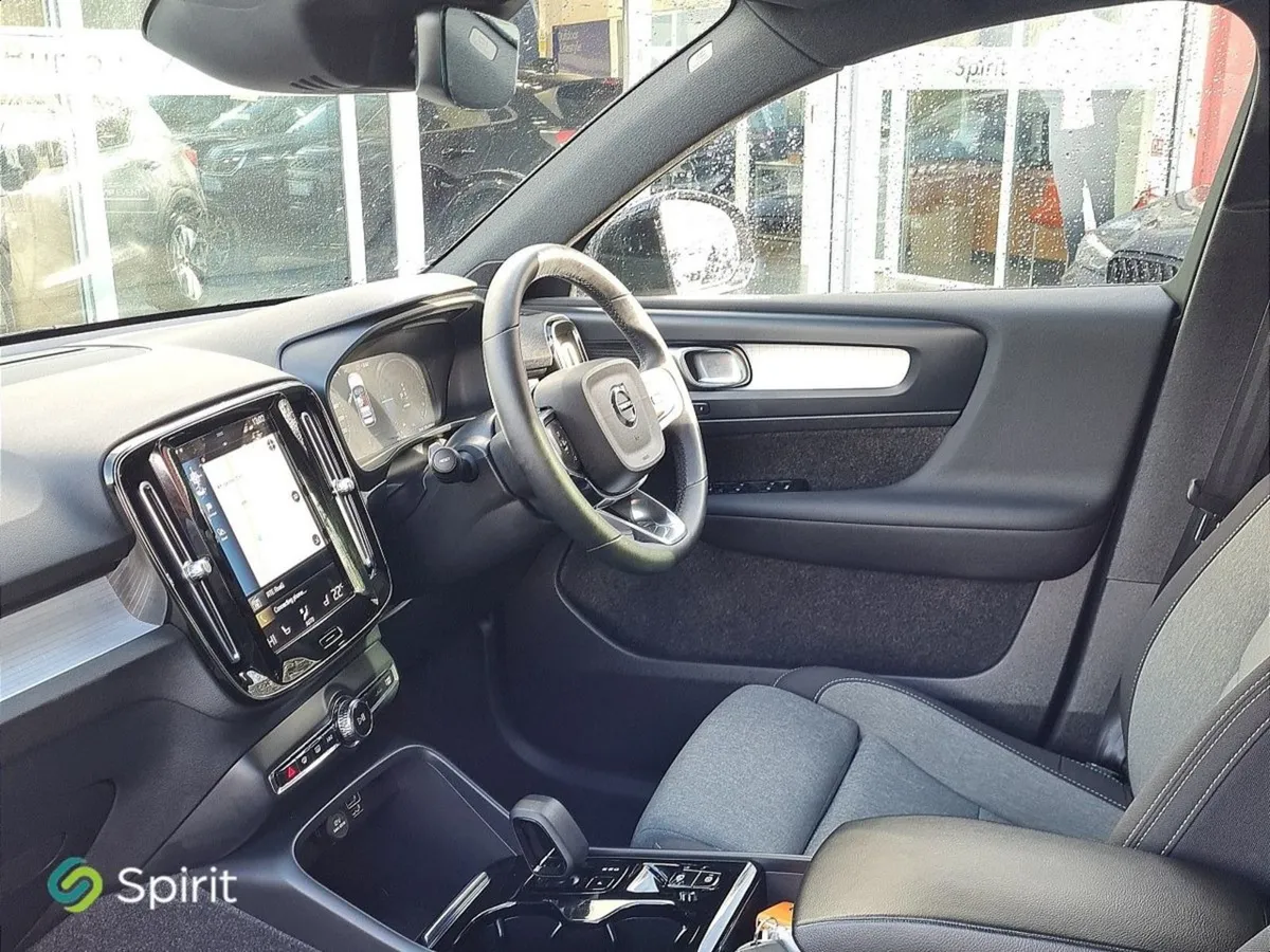 Volvo XC40 T4 Phev Plus Dark - Image 3