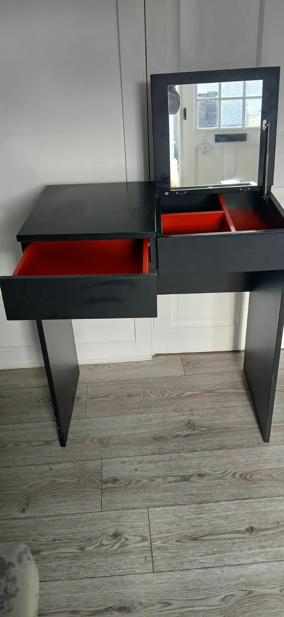 VANITY UNIT - Image 1