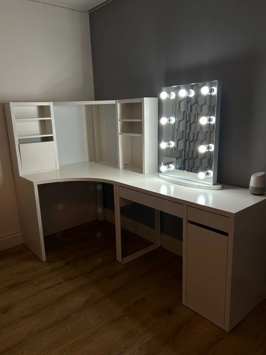 Vanity Desk and mirror - Image 2