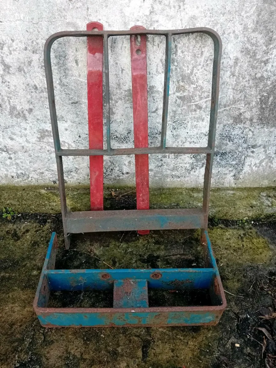 Ford weight bar and grill