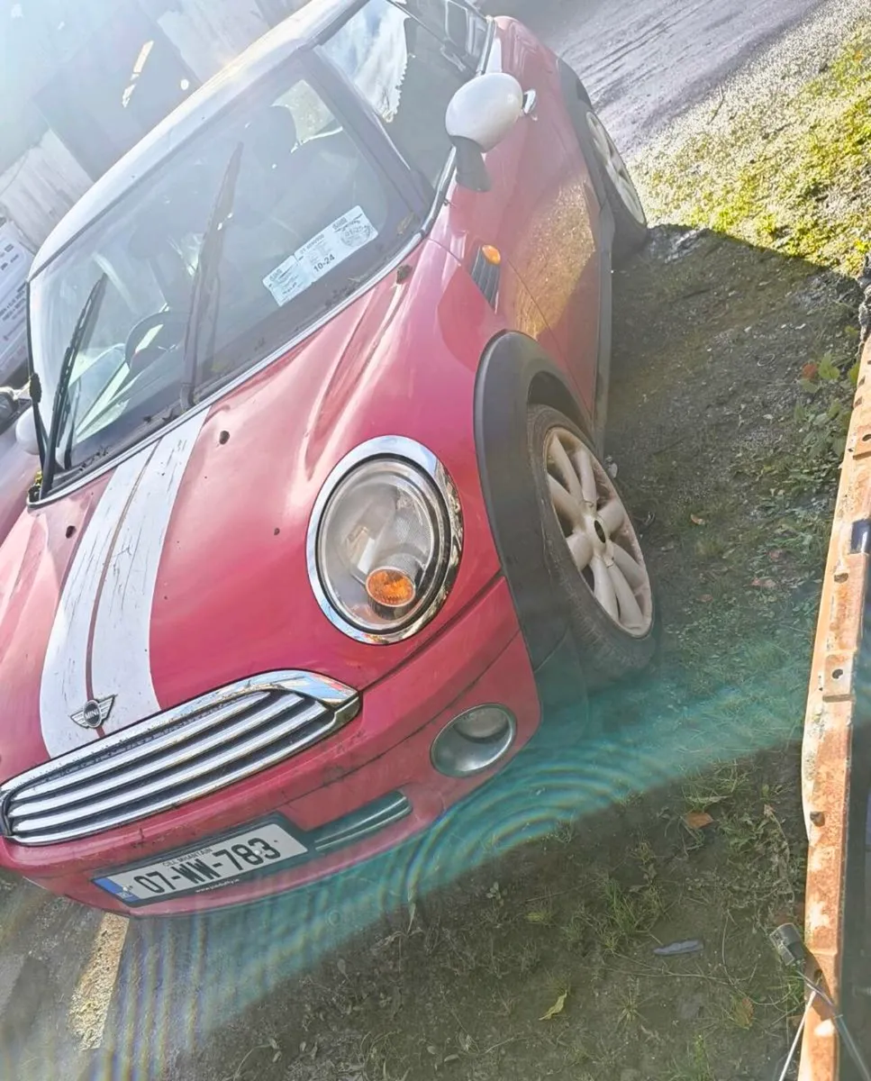 07 Mini Cooper, driving home. - Image 4